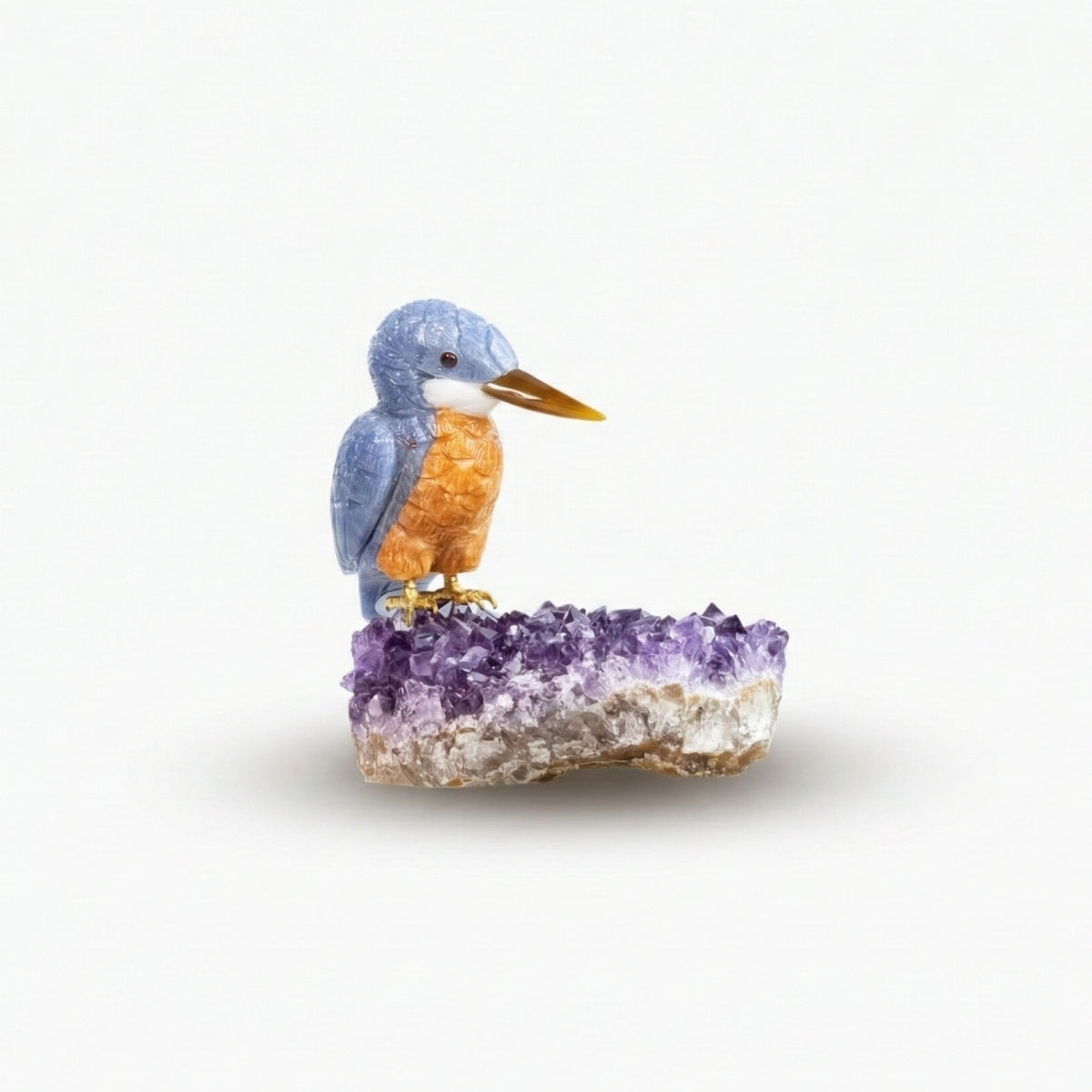 Pássaro Martim-Pescador | Esculpido em Quartzo Azul e Calcita Orquídea Laranja na Drusa de Ametista