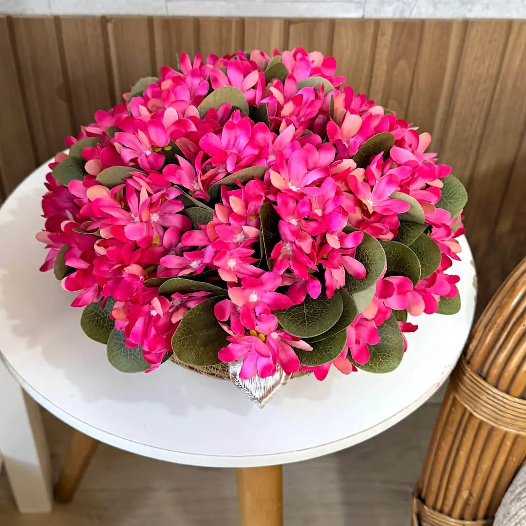 Flores do Campo Rosa Pink com cesto em Vime Natural | Centro de mesa