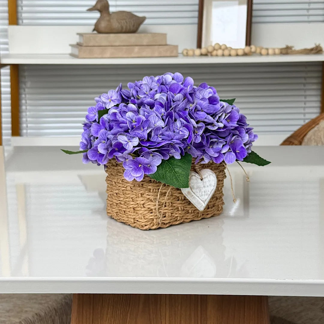 Hortênsias Lilás com Cesto em Vime Natural | Centro de Mesa