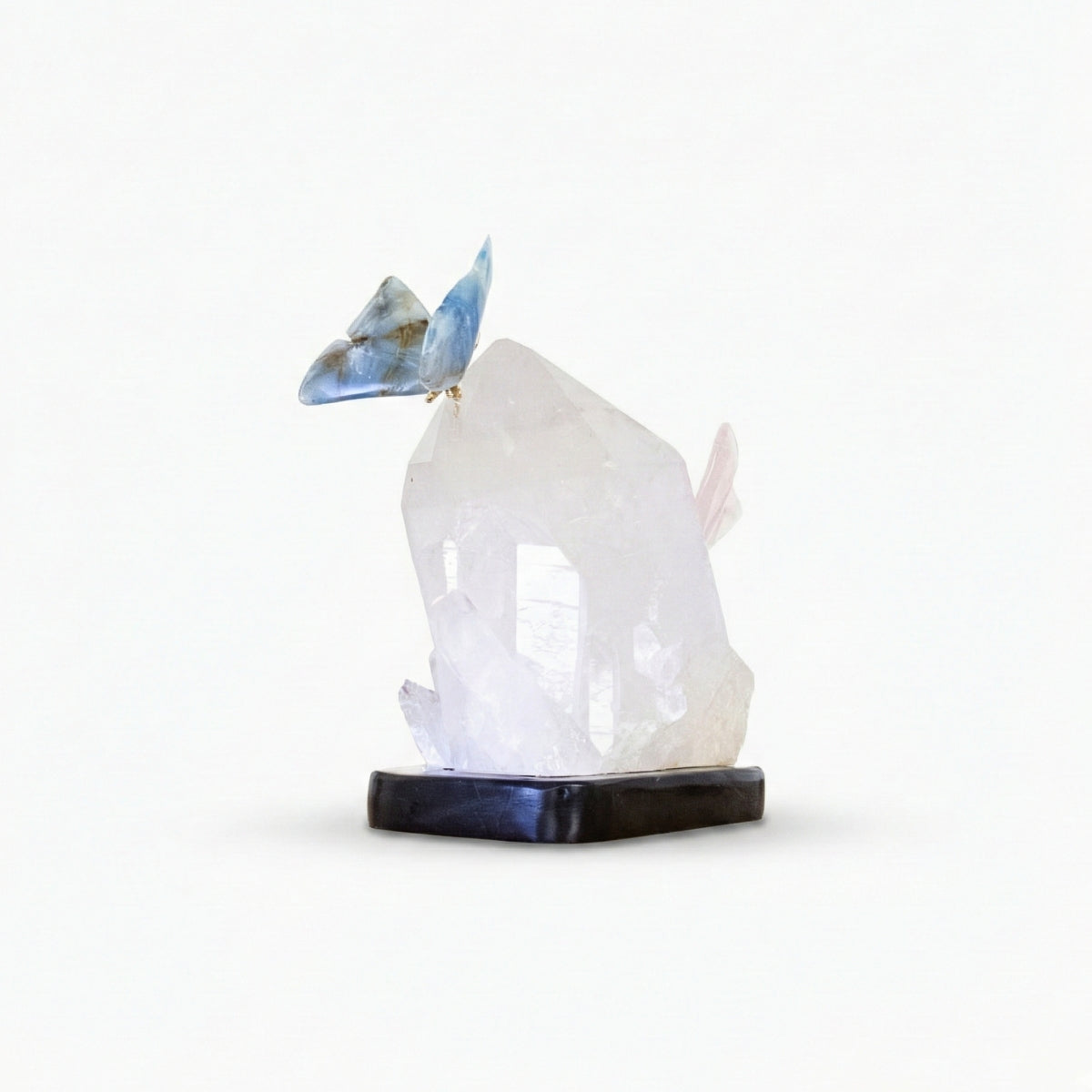 Casal de Borboletas |  Esculpida em Ônix Azul Argentino e Quartzo Rosa Na Drusa de Cristal Quartzo