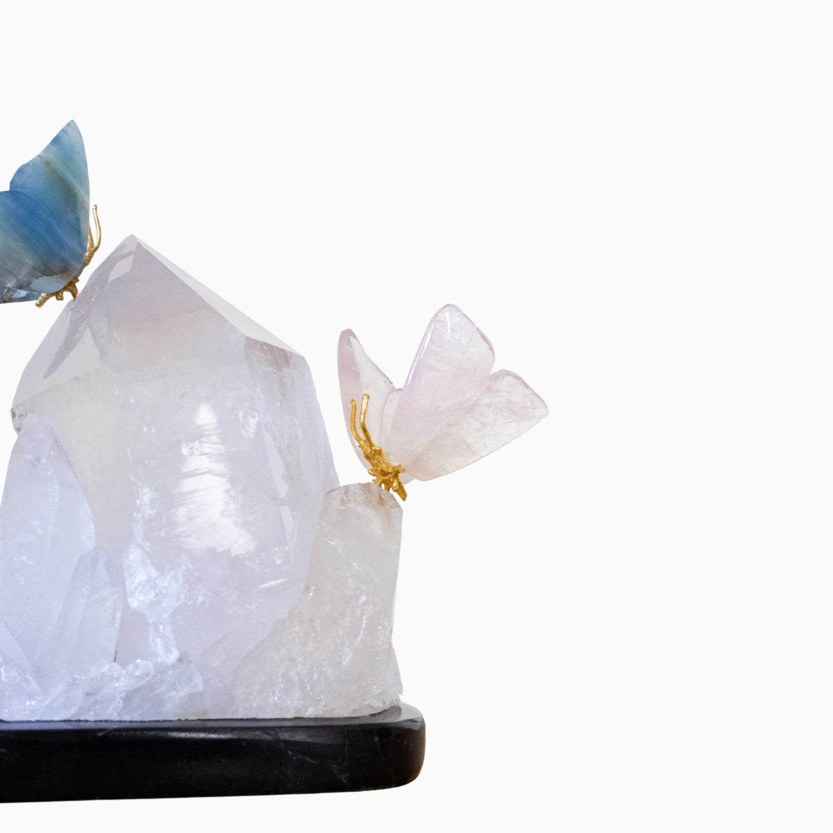 Casal de Borboletas |  Esculpida em Ônix Azul Argentino e Quartzo Rosa Na Drusa de Cristal Quartzo