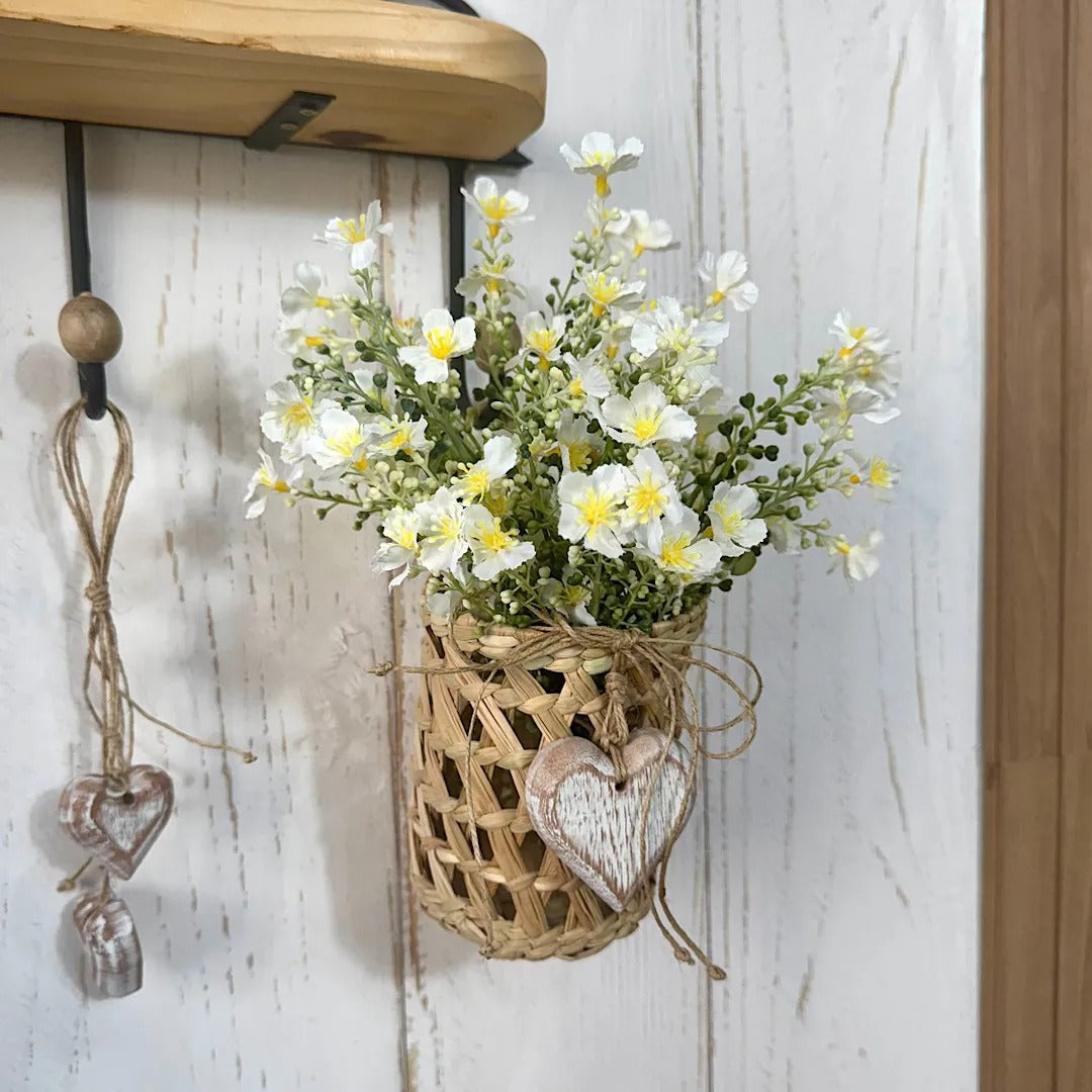 Flores e mosquitinhos | Cesto para pendurar
